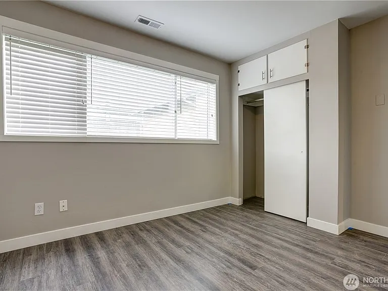 28th Ave SW — Photo 6