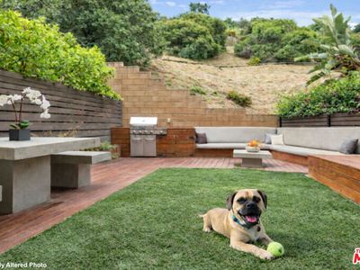 2775 Wright Ln, Los Angeles, CA, 90068
