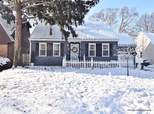 1127 S 2nd St, St Charles, IL 60174