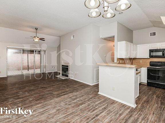 3rd image of 6805 Silver Sage Dr