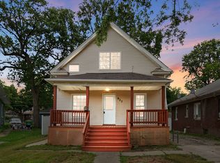 937 W Park Ave, Joliet, IL 60436