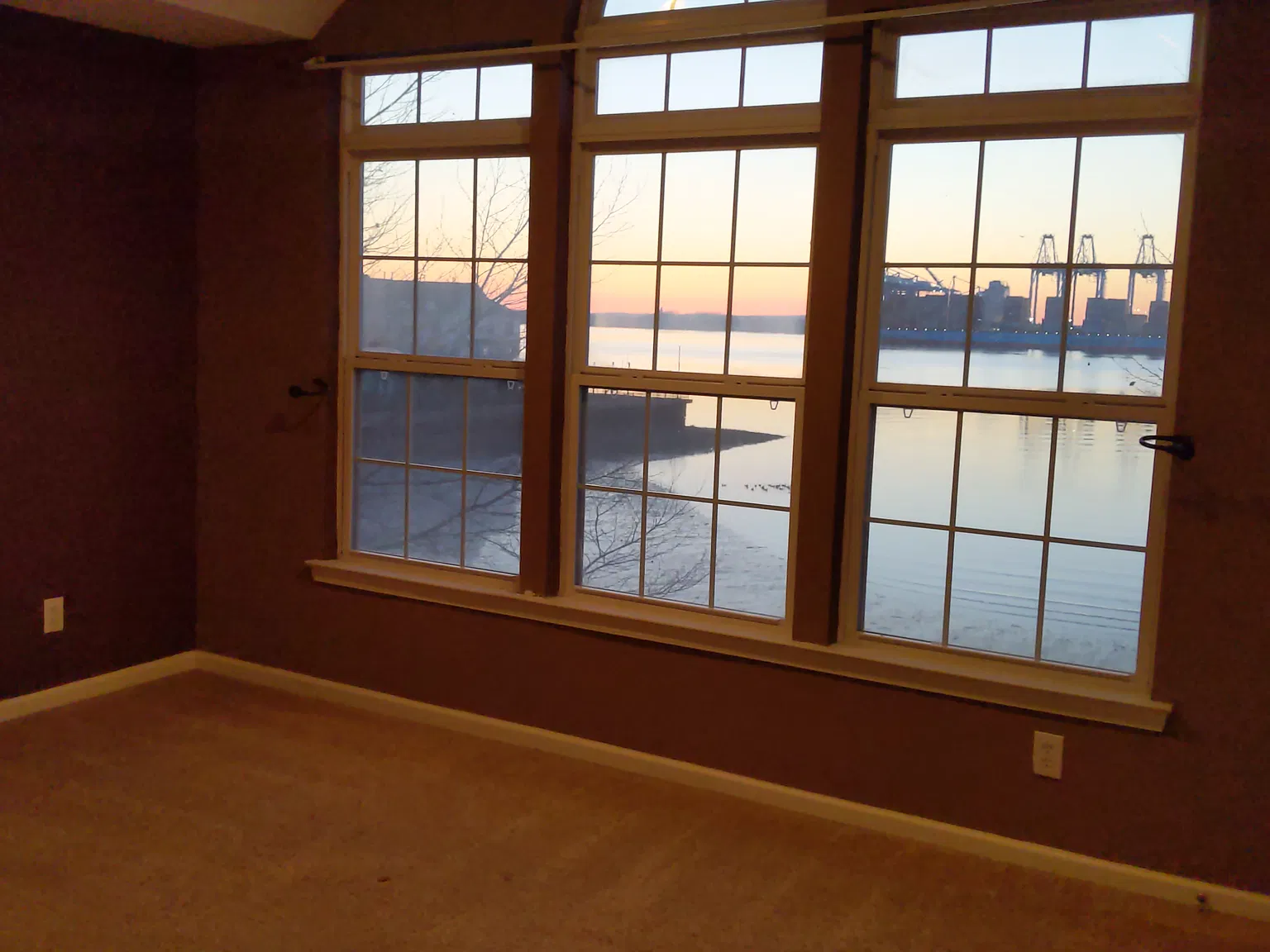 3 bed, 3.5 bath, 2110 sqft, $4,300 — Photo 1