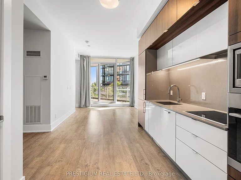 1 Edgewater Dr #202 — Photo 7