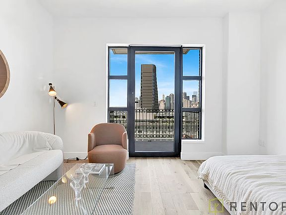 3rd image of 69 Adams St #15A2