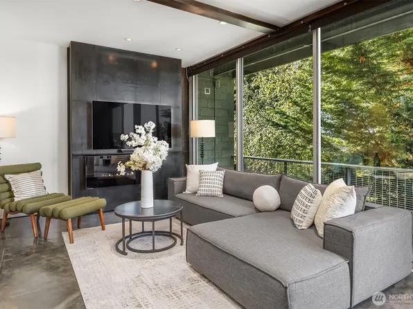 2119 Bonair Drive SW, Seattle, WA 98116