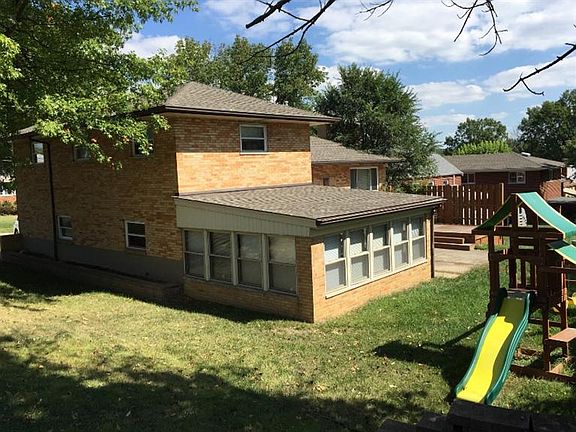 5th image of 5555 Green Acres Ct
