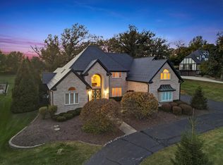 13 Equestrian Way, Lemont, IL 60439