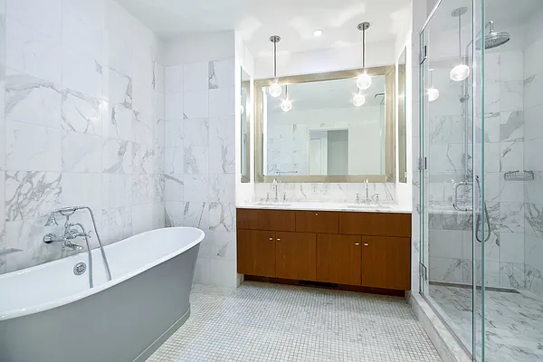 Rented by Compass | media 21