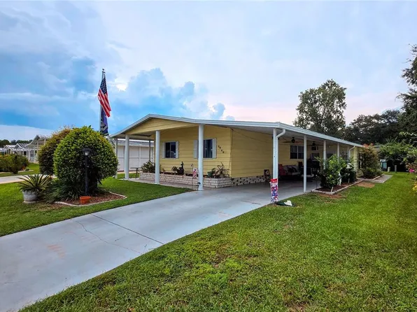 5646 Pawnee St, Zephyrhills, FL 33542
