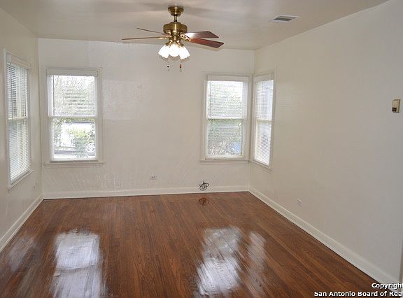 3rd image of 1824 Mardell St