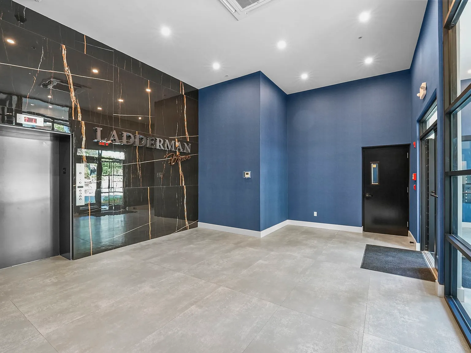 1 bed, 800 sqft, $2,900 — Photo 2