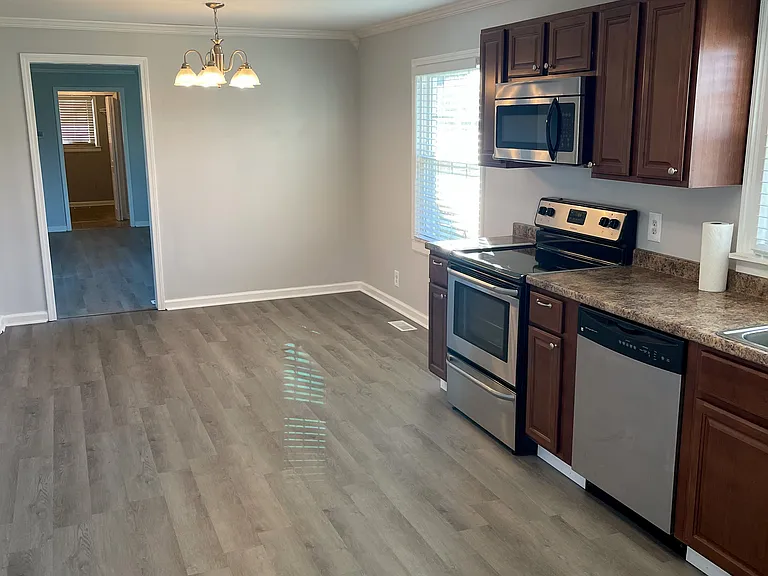 1712 Bristol Caverns Hwy — Photo 7