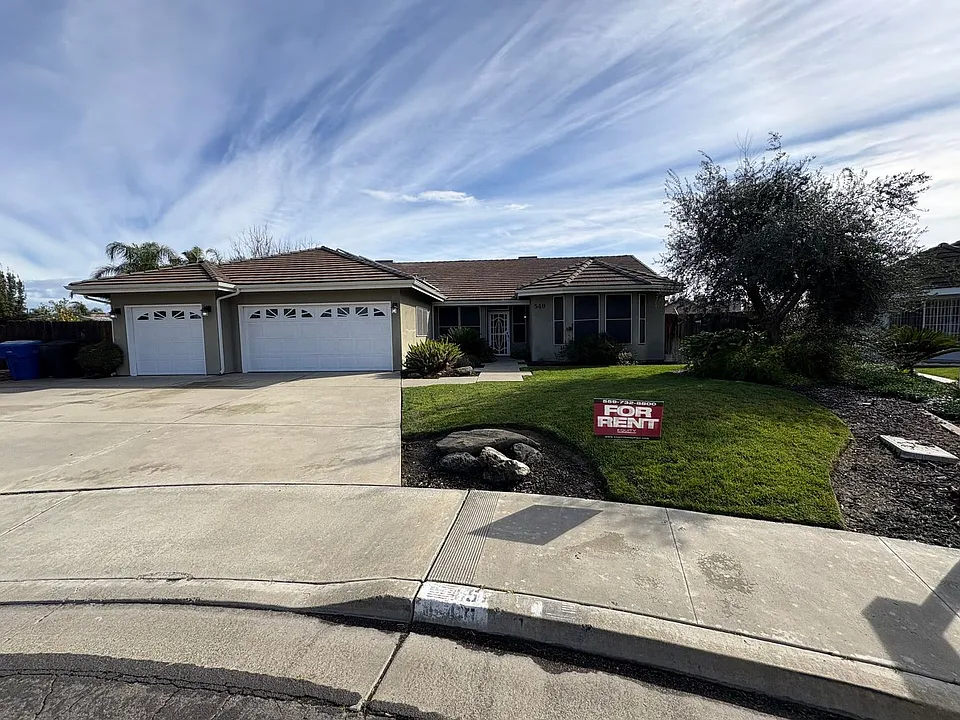 540 W Birch Ct