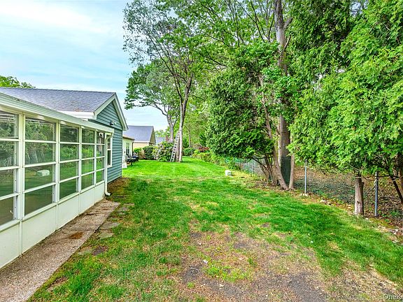 4th image of 220 Belfast Lane