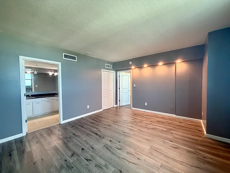 300 S Duval St #1701 — Photo 13