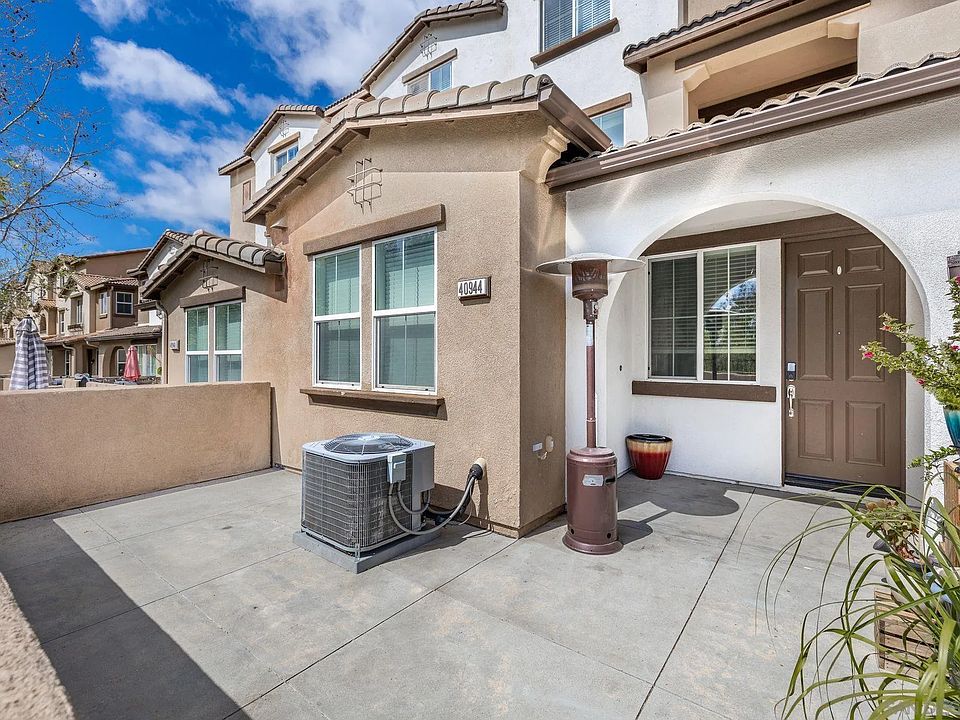 1st image of 40944 Lacroix Ave