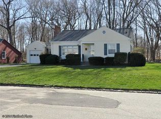 72 Apple Blossom Ln, Cranston, RI 02921