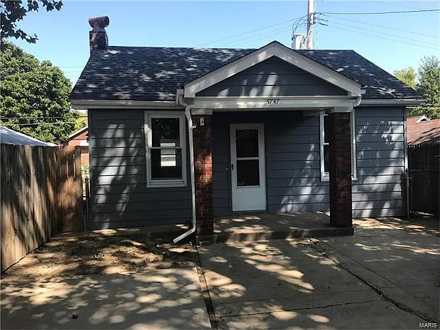 5737 Murdoch Ave photo 1