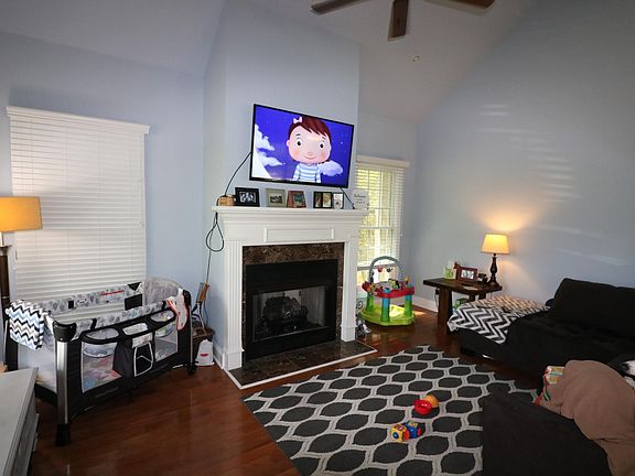 2nd image of 136 Parsons Green Cir