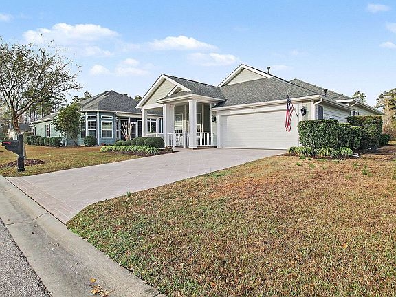 3rd image of 1631 Murrell Pl.