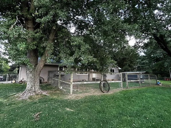 62777 Lutz Rd, Constantine, MI 49042