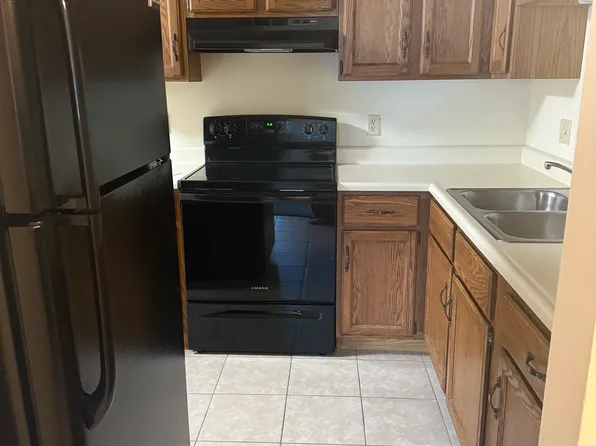 11-2 Woodland Oaks Dr, Union, MO 63084