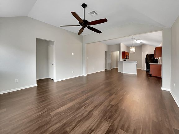 3rd image of 2015 Upland Plover Ct
