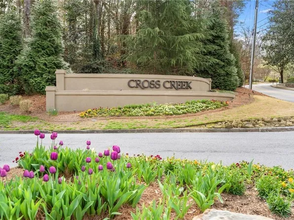 88 De Arc Pl NW, Atlanta, GA 30327