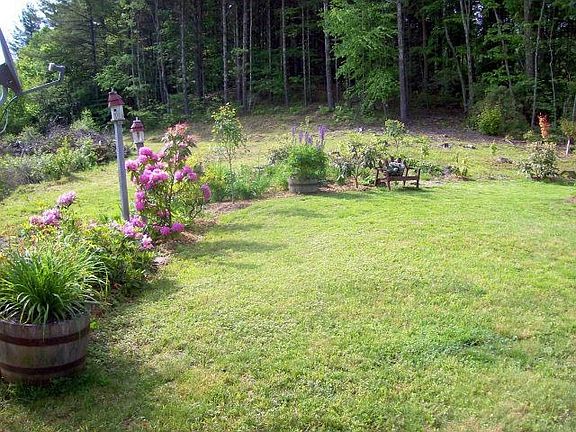 2nd image of 201 Sourwood Ln