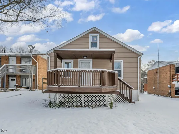 2049 20th St SW, Akron, OH 44314