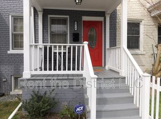1114 Abbey Pl NE, Washington, DC 20002