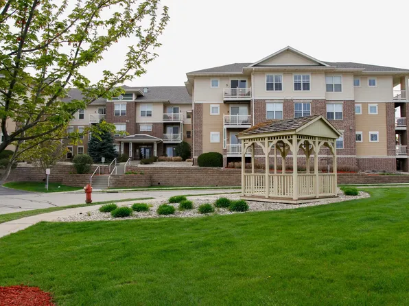 5831 Lupine Ln APT 323, Madison, WI 53718