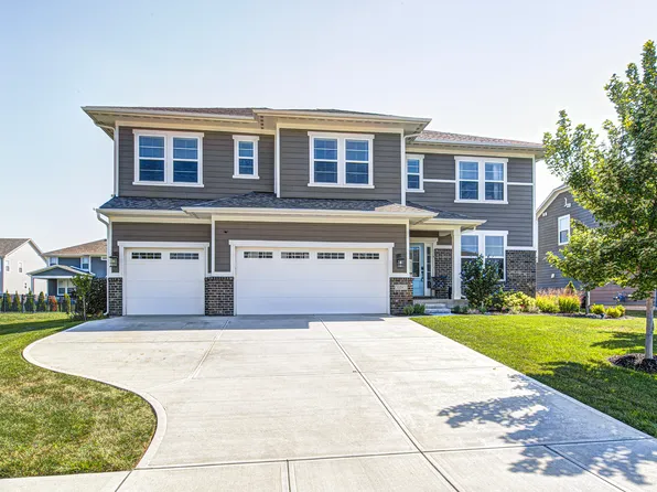 10543 Stableview Dr, Fortville, IN 46040