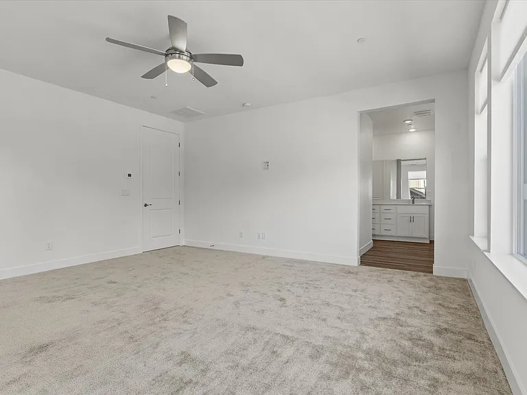 6921 Peak Way — Photo 52