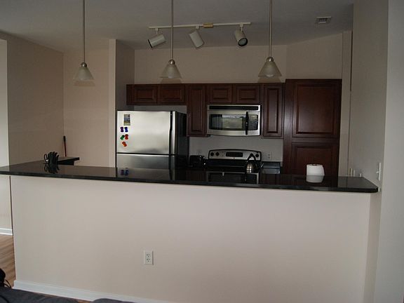 5th image of 6506 America Blvd