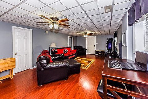 Entertainment room