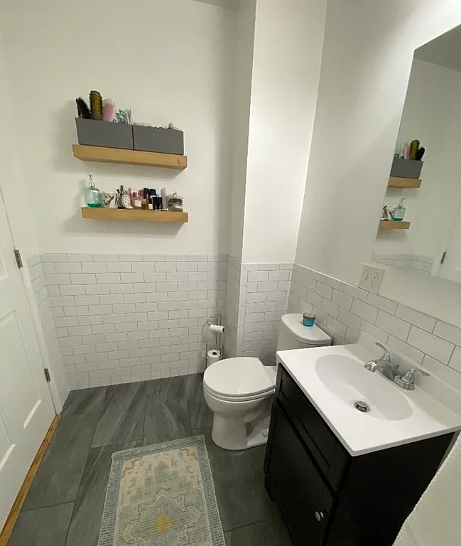 2 bed, 922 sqft, $3,100 — Photo 2