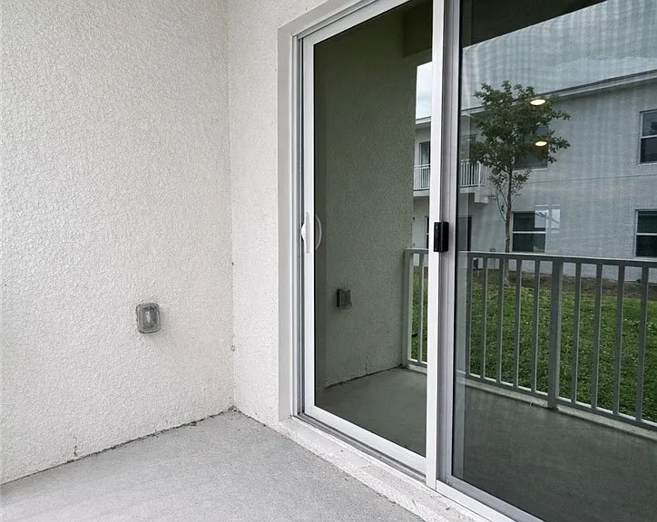 3325 SW 8th Pl #106 — Photo 15