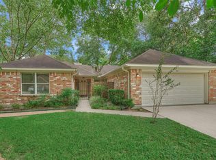 23 S Tallowberry Dr, Spring, TX 77381