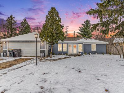 1461 52nd St SE, Kentwood, MI, 49508