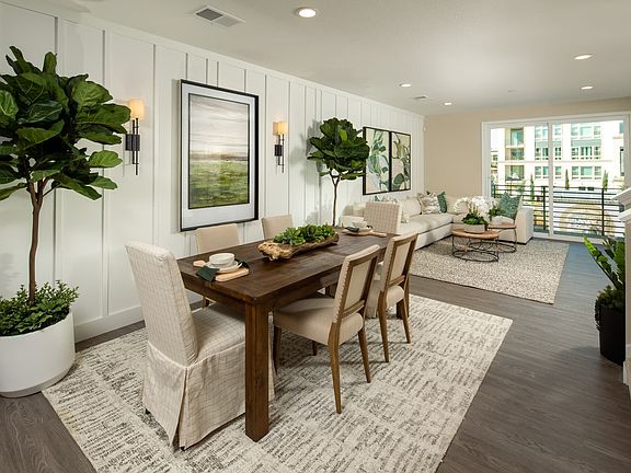 Designed to be versatile, welcoming, the absence of dividing walls creates a sense of spaciousness,
