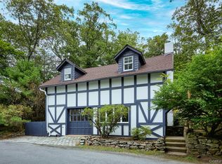 93 Circuit Road, Tuxedo Park, NY 10987