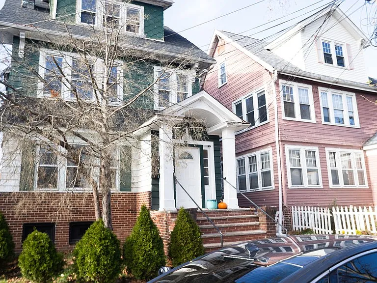 65 Poe Ave #2 — Photo 27