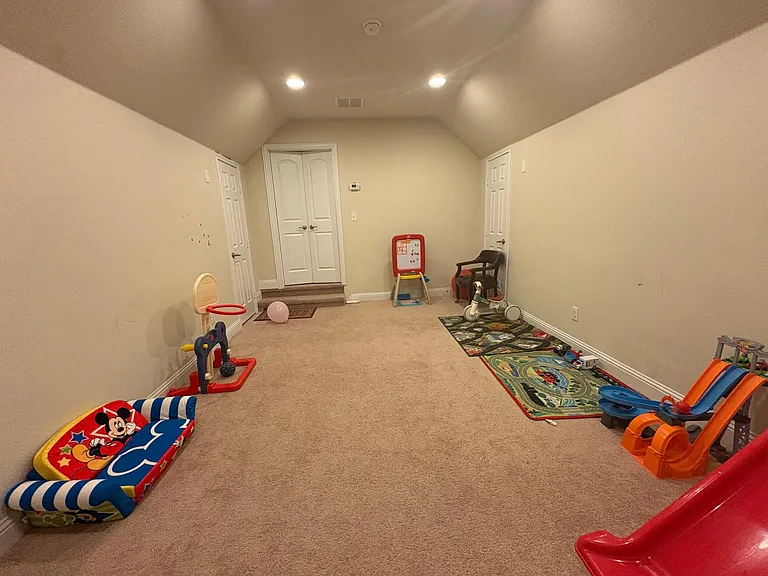 7332 Sweetgate Ln — Photo 1