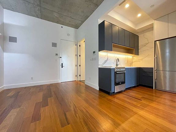 2nd image of 363 McGuinness Blvd Unit 501