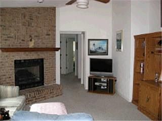 5th image of 4505 NW 36th Ave