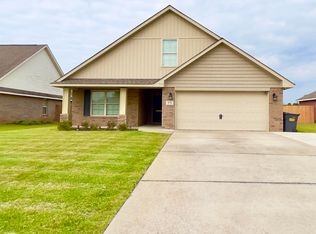 35 Olde Dogwood Trl, Decatur, AL 35603
