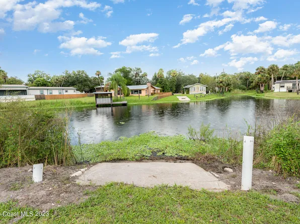 389 Baxter Point Rd S, Mims, FL 32754