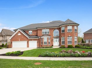 347 Erie Cir, Bloomingdale, IL 60108