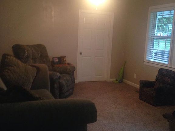 5th image of 335 Whitmire Cir